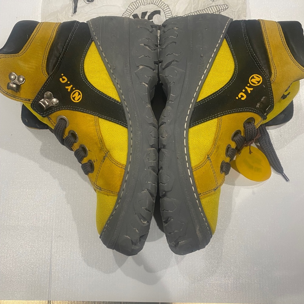 Ladies Yellow Cab Vintage Hiking Boot Sz 7